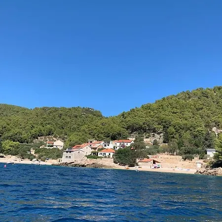 Seaview Pool Apartment-lumiere, Island Hvar-gdinj * Gdinj