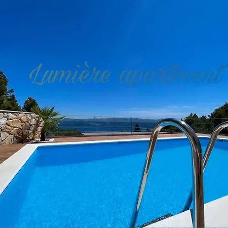 Seaview Pool Apartment-lumiere, Island Hvar-gdinj *