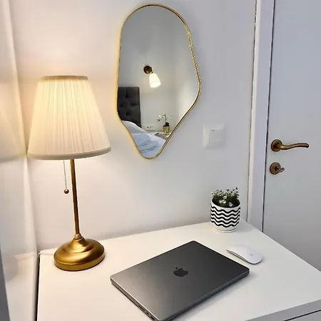 Seaview Pool Apartment-lumiere, Island Hvar-gdinj *