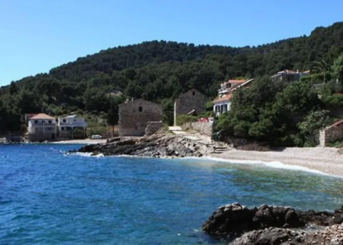 Seaview Pool Apartment-lumiere, Island Hvar-gdinj Gdinj