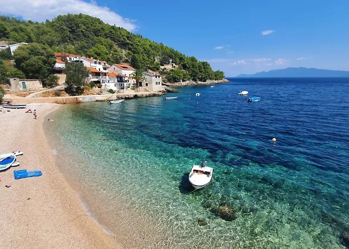 Seaview Pool Apartment-lumiere, Island Hvar-gdinj דירה *
