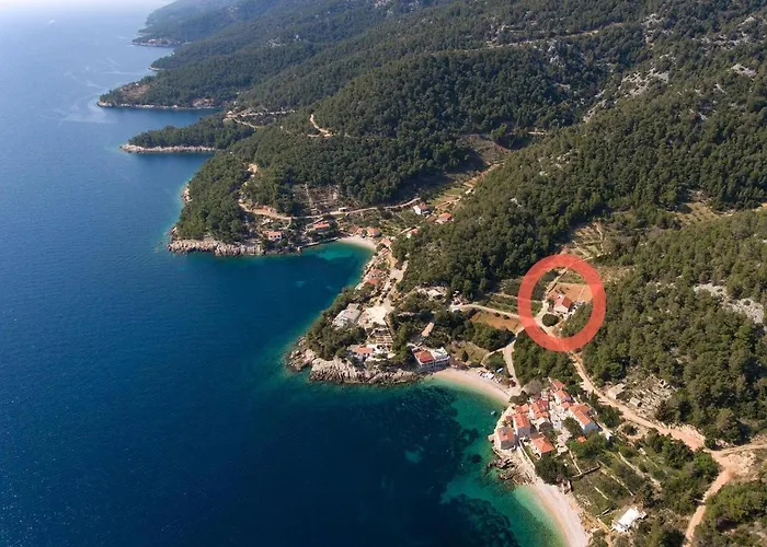 Seaview Pool Apartment-lumiere, Island Hvar-gdinj *